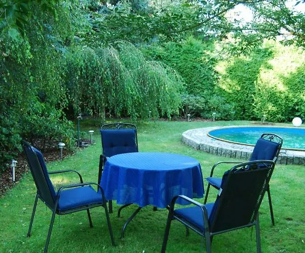 別荘 Aronia Warlow